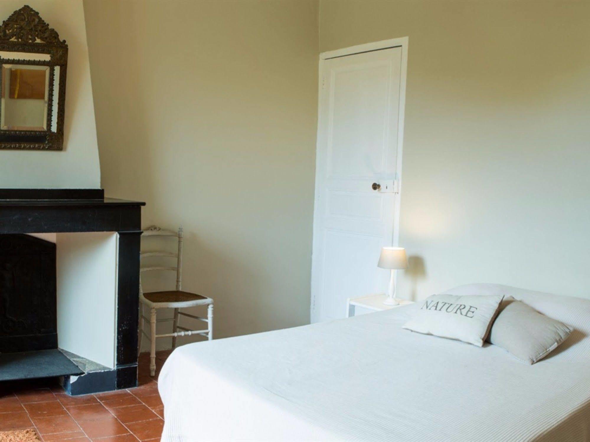 La Maison Des Vendangeurs 1 เฟลอรี ภายนอก รูปภาพ
